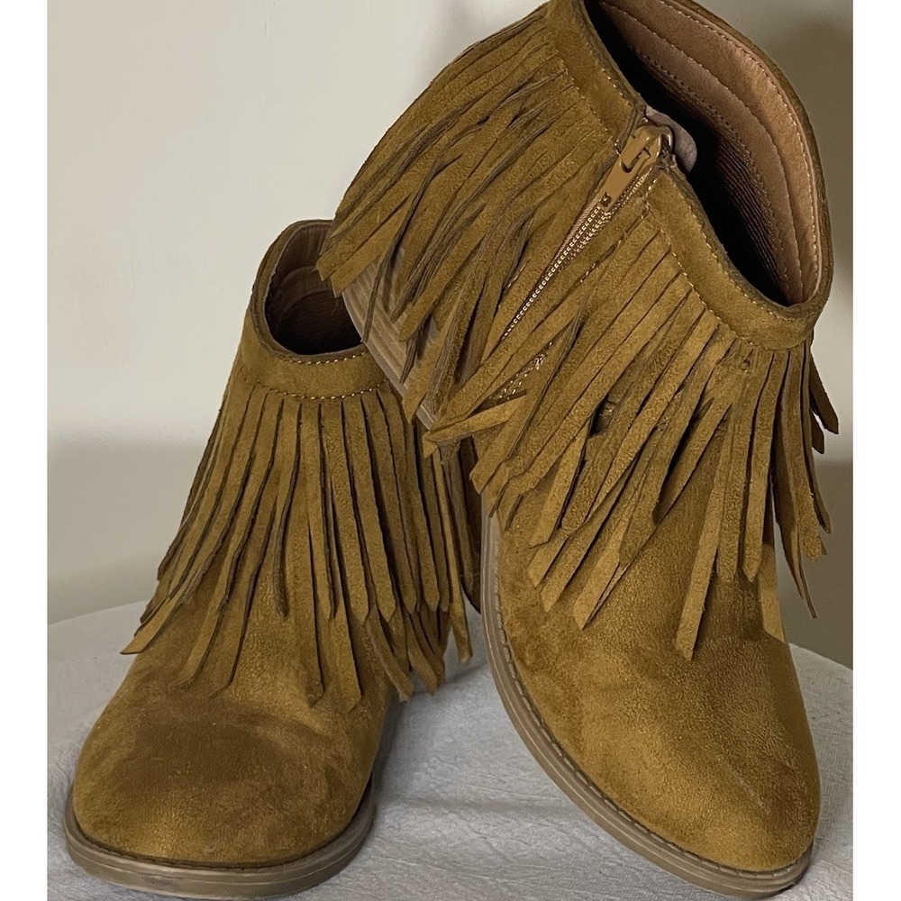 Soda Women's Fringe Moccasin Booties Size 6-6.5 Boho Western‎ Faux Suede